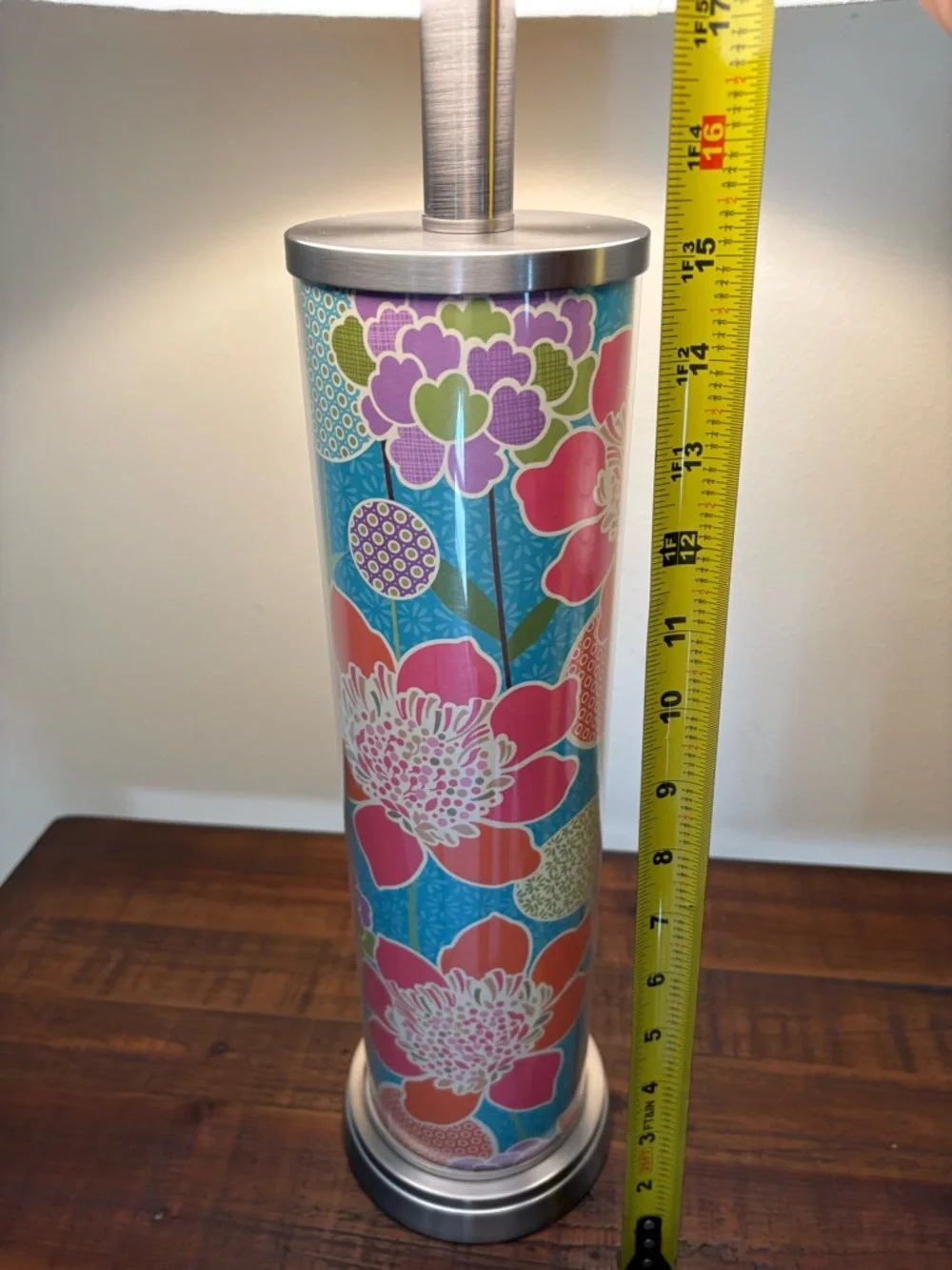 Modern Lamp With Groovy 70’s Aesthetics - Picture 9 of 11